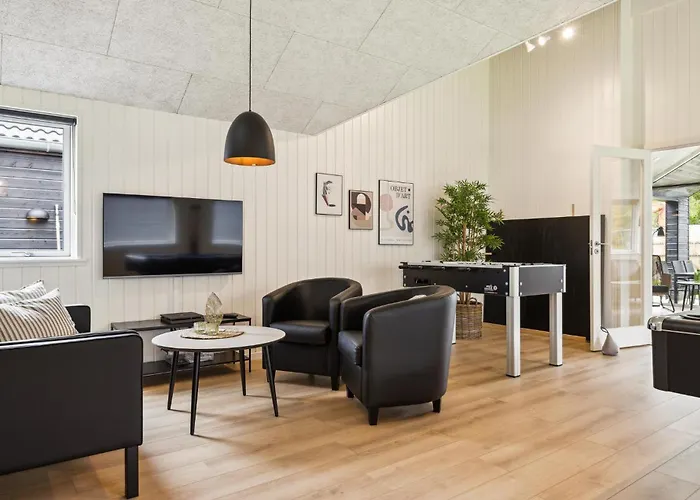 Дом отдыха Aqua 221 *