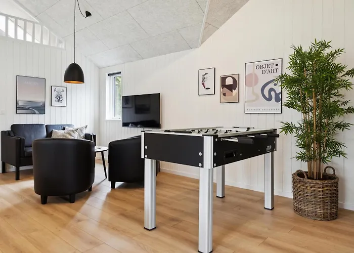 Дом отдыха Aqua 221 *